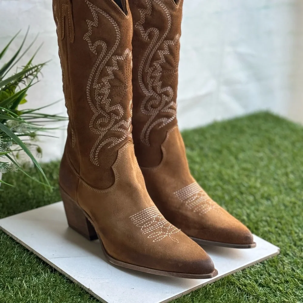 ZIGI Rosary Western Boot ZIGI Suede Light Brown size 41 US 10 New